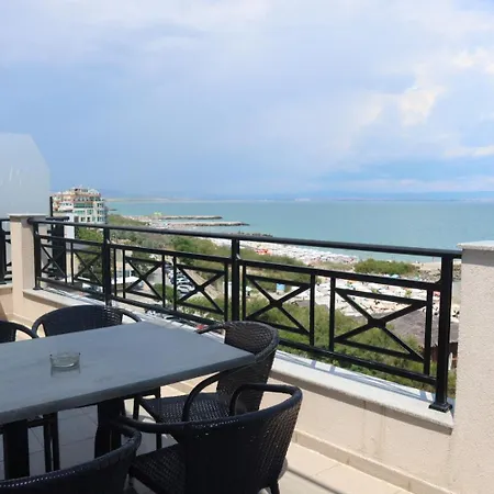 Golden Sea View Penthouse Apartamento